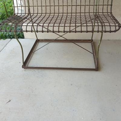 HEAVY WIRE PARK BENCH