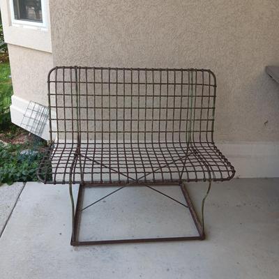 HEAVY WIRE PARK BENCH