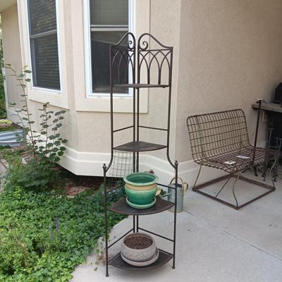 FOLDING CORNER SHELF AND 2 FLOWER POTS