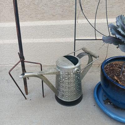 SPINNING YARD ART, DRAGONFLY TRELLIS, FLOWER POT AND WATERING CAN