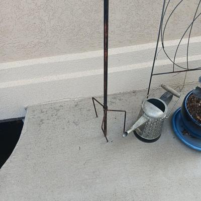 SPINNING YARD ART, DRAGONFLY TRELLIS, FLOWER POT AND WATERING CAN