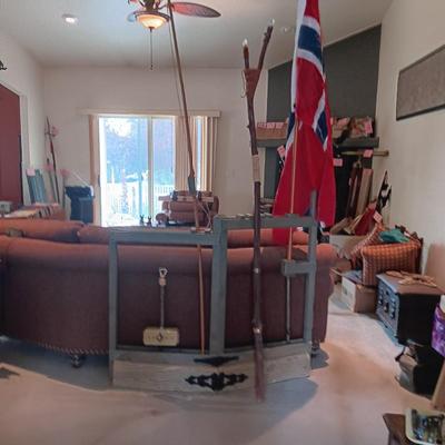 HANDCRAFTED STAND FOR SWORDS, SPEARS, BOWS, ETC AND A LARGE BOW, DRAGON SLAYER, FLAG AND POLE PLUS MORE