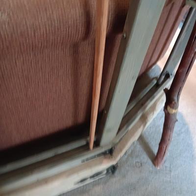 HANDCRAFTED STAND FOR SWORDS, SPEARS, BOWS, ETC AND A LARGE BOW, DRAGON SLAYER, FLAG AND POLE PLUS MORE