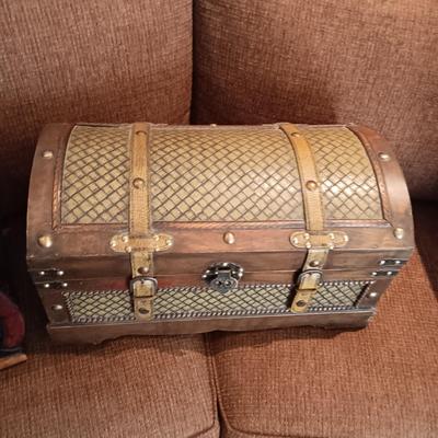 2 DECORATIVE TRUNKS