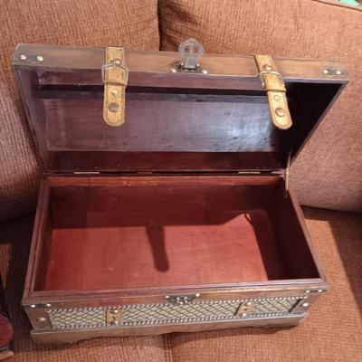 2 DECORATIVE TRUNKS