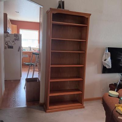 TALL WOODEN SHELF WITH ADJUSTABLE SHELVES