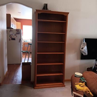 TALL WOODEN SHELF WITH ADJUSTABLE SHELVES
