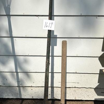 Bar and Hammer