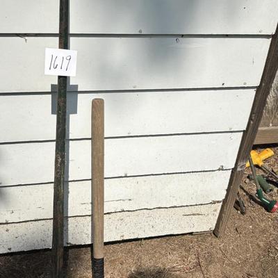Bar and Hammer