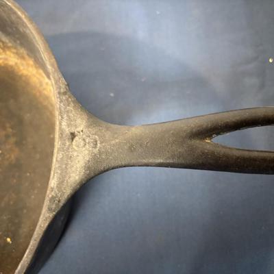 Cast Iron Wagner ware 8 Skillet