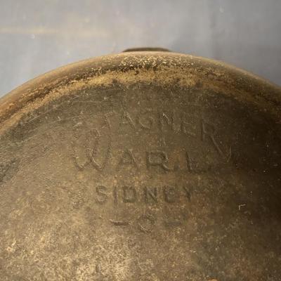 Cast Iron Wagner ware 8 Skillet