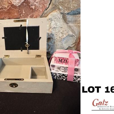 Music Box & Mom Note Pads