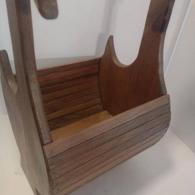 Folk Art Wood Duck Themed Round Belly Basket
