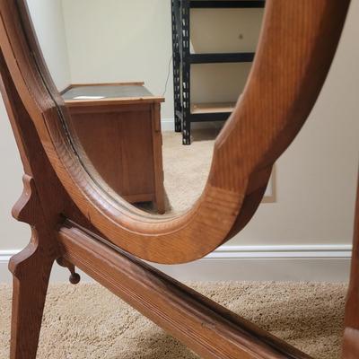 Wooden Standing Mirror and Footstool (UGB3-EL)