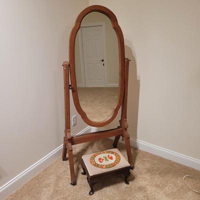 Wooden Standing Mirror and Footstool (UGB3-EL)