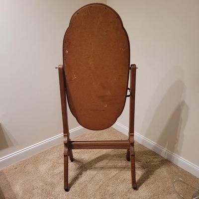 Wooden Standing Mirror and Footstool (UGB3-EL)