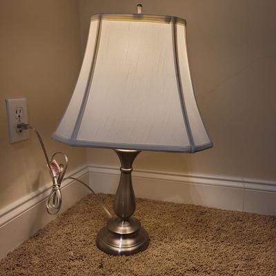 Four Metal Lamps (UGB3-EL)