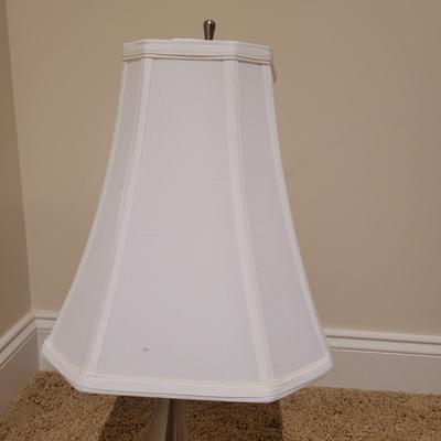 Four Metal Lamps (UGB3-EL)