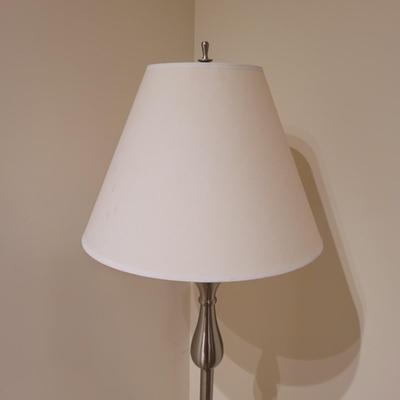 Four Metal Lamps (UGB3-EL)