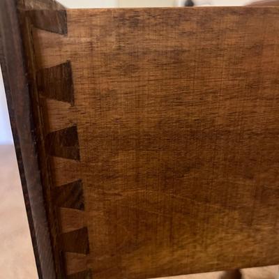Athol Table Manufacturing Company Console Table (UGB3-EL)