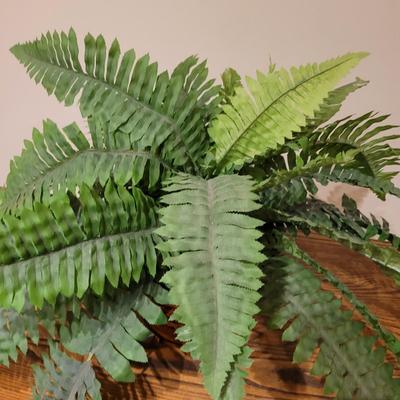 Carved Wooden Sculptures and Faux Plants (UGB3-EL)