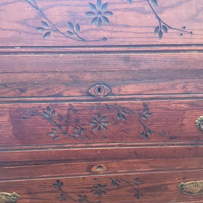 Vintage 3 drawer dresser