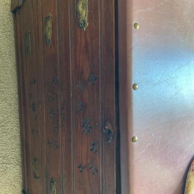 Vintage 3 drawer dresser