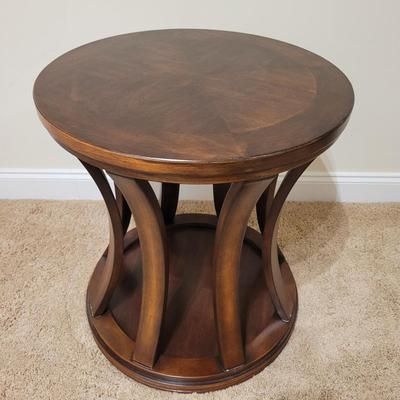 Contemporary Round Slatted End Table (UGB1-EL)