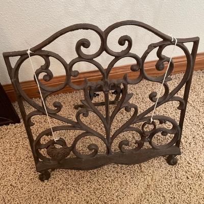 Vintage style book holder
