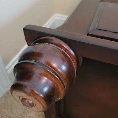 Broyhill Solid Wood Night Stand (UGB1-EL)