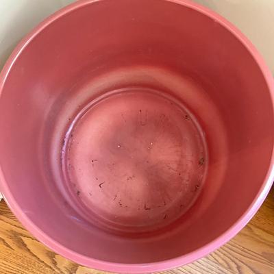 D907 Large Pink Terra Cotta Planter