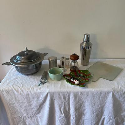Assorted Kitchen Items (K)