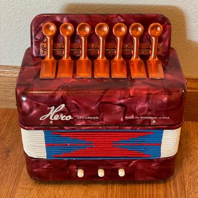 Hero squeeze box mini