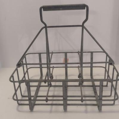 Vintage Wire One Pint Glass Dairy Milk Bottle Caddy