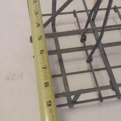 Vintage Wire One Pint Glass Dairy Milk Bottle Caddy