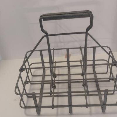 Vintage Wire One Pint Glass Dairy Milk Bottle Caddy