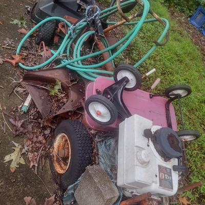 Large Collection of Metal Salvage (See all Pictures for Entire Area)
