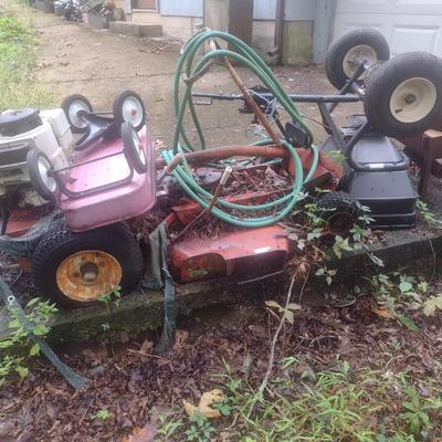 Large Collection of Metal Salvage (See all Pictures for Entire Area)