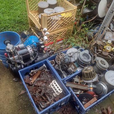 Large Collection of Metal Salvage (See all Pictures for Entire Area)