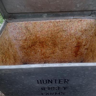 Vintage Hunter Jersey Metal Double Size Dairy Porch Box