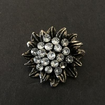 Beautiful gun, metal, gray rhinestone, flower, brooch