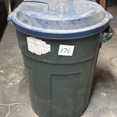 Rubbermaid Trash Can