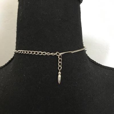 Beautiful vintage Coro, silver tone, leaf choker necklace excellent condition