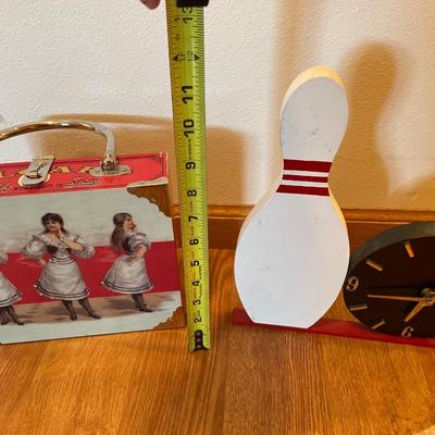 Bowling clock and hard case
