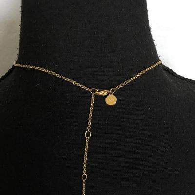 Beautiful Stella and dot crystal sparkly crystal pendant necklace very nice very beautiful