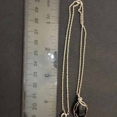 Vintage Silver tone and black onyx wire, wrapped pendant necklace