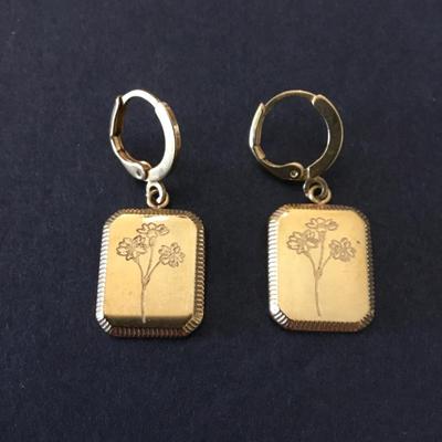 Square birth, flower earrings, 18 karat gold, plated