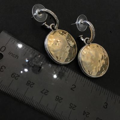 Hammered metal round disc dangle, earrings, silver and gold toned