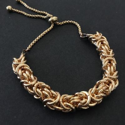 Beautiful gold tone very nice quality slider bracelet