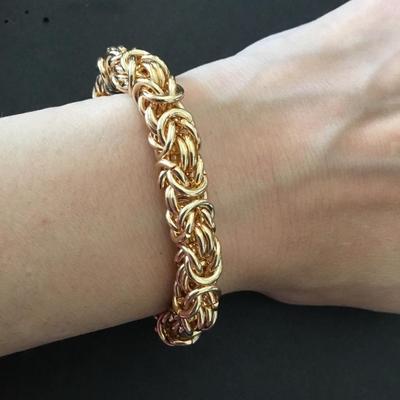 Beautiful gold tone very nice quality slider bracelet